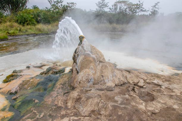 3 DAY FORT PORTAL TOUR